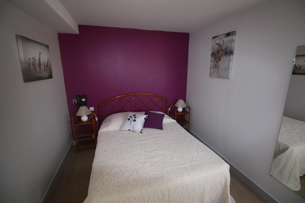 Hotel Les Deux Sapins Cailly-sur-Eure Zewnętrze zdjęcie